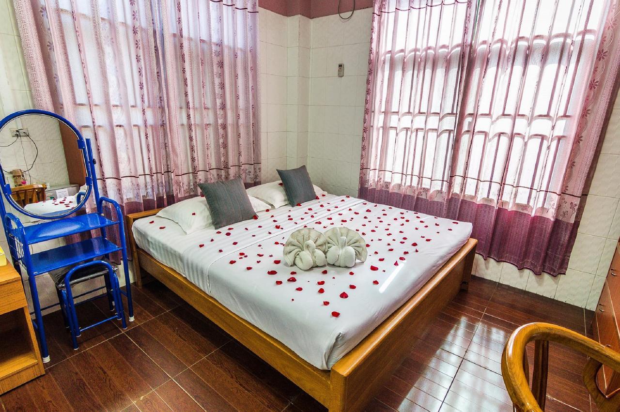 Maykha Hotel Mandalay Exterior photo