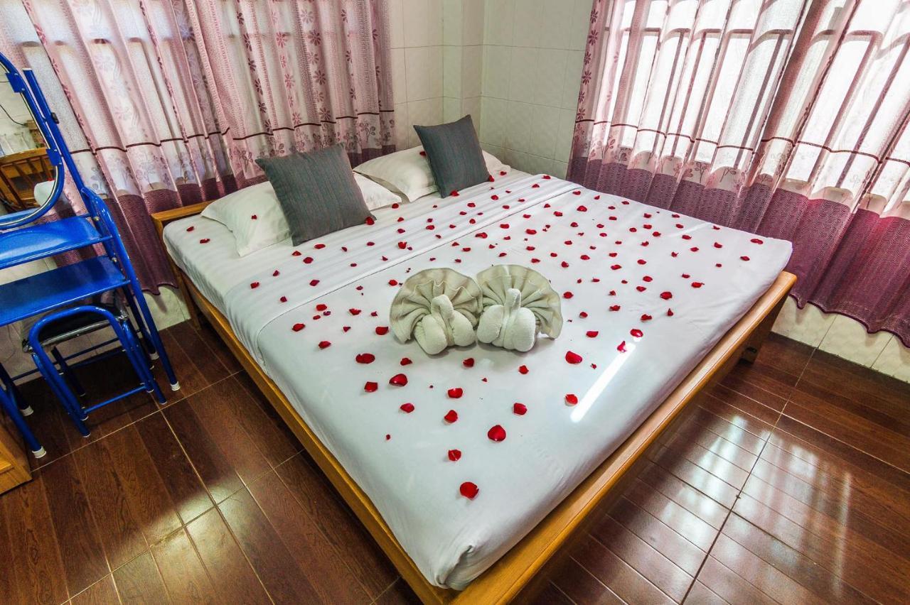 Maykha Hotel Mandalay Exterior photo