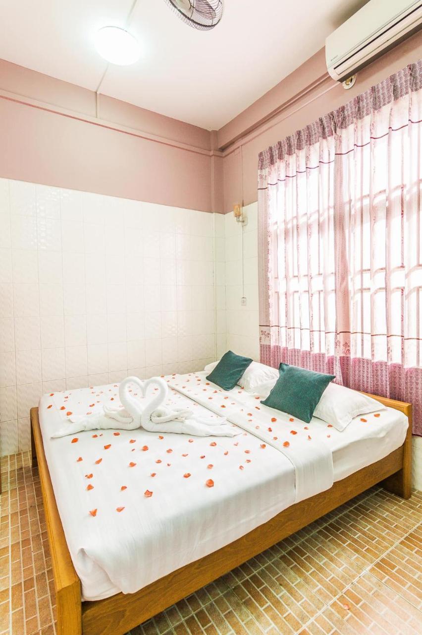 Maykha Hotel Mandalay Exterior photo